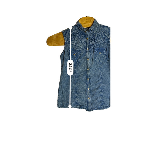 Ryan Michael Jean Vest with Floral Detail - Picture 5 of 6